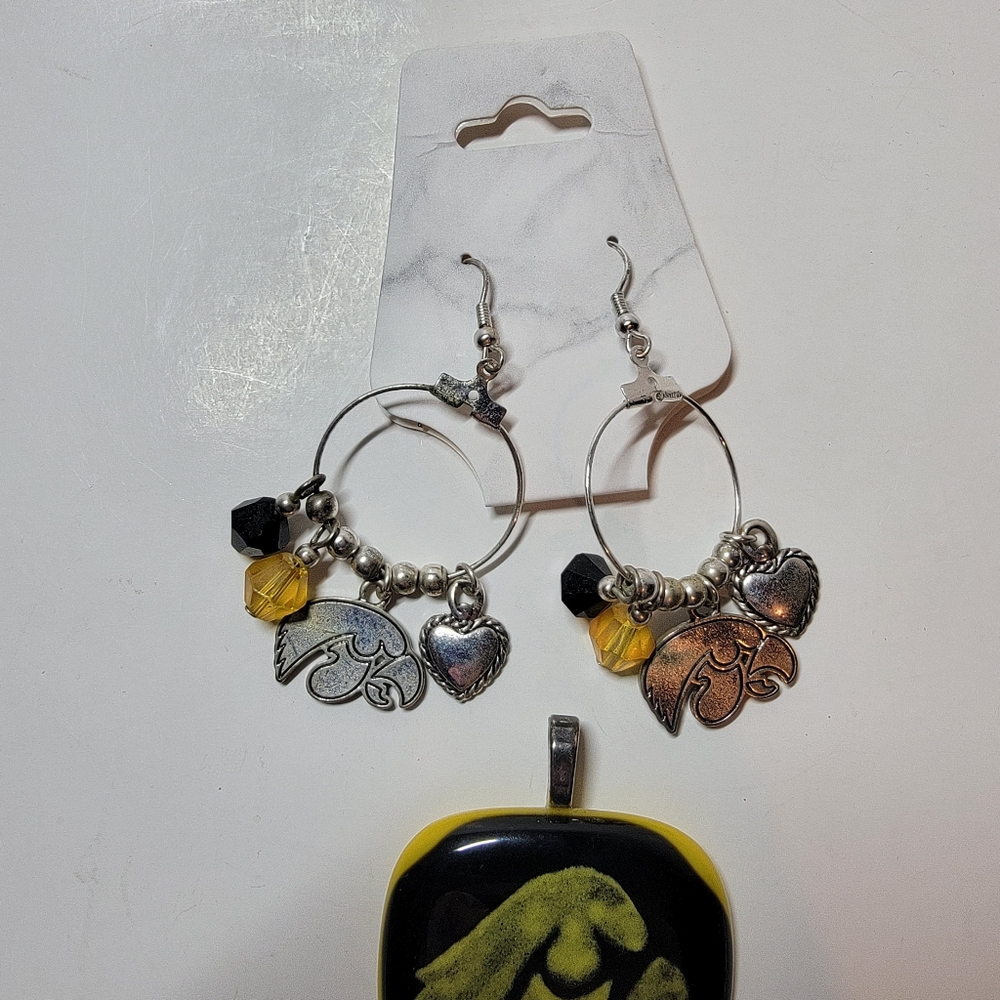 Iowa Hawkeye Pendant and Earrings Set - Picture 2 of 5
